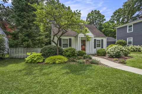 1105 Arborview Blvd, Ann Arbor, MI 48103
