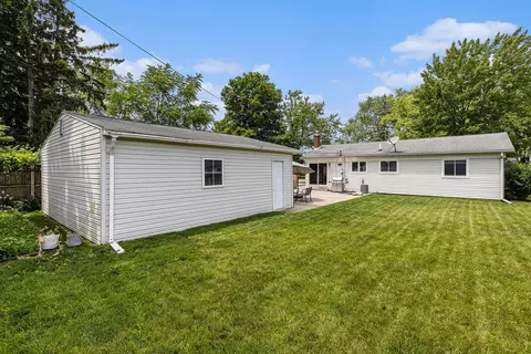 110 Tower Dr, Saline, MI 48176 photo 24