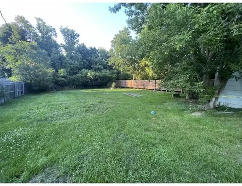 205 E Mechanic St, Yale, MI 48097 photo 11