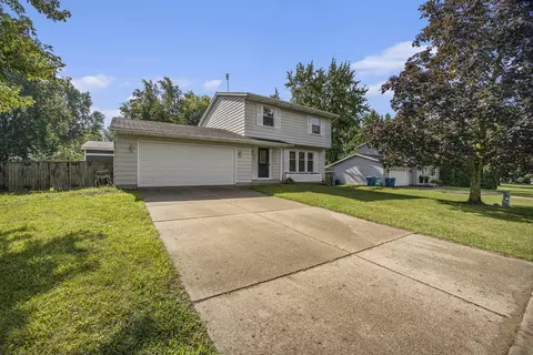 257 Homer Ln, Coopersville, MI 49404
