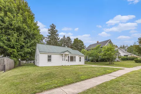 607 E Mill St, Hastings, MI 49058 photo 3