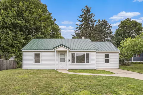 607 E Mill St, Hastings, MI 49058 photo 2