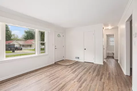 607 E Mill St, Hastings, MI 49058 photo 9