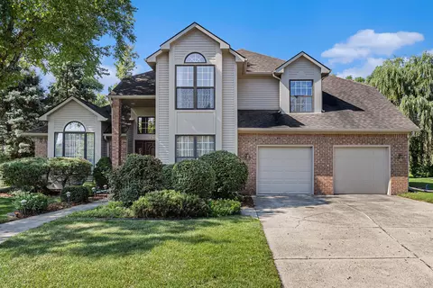 1968 Woodlily Ct, Ann Arbor, MI 48103