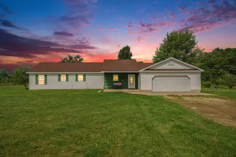 3436 Tannery Creek Dr, Allegan, MI 49010