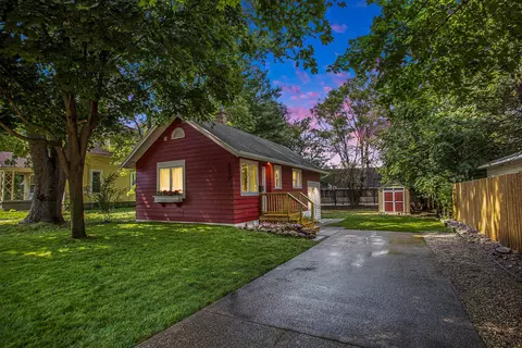 3679 Crystal St SW, Grandville, MI 49418