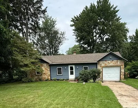 2543 Lake Shore Dr, Niles, MI 49120