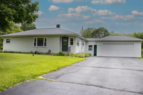 289 Curtis Ave, Jackson, MI 49203