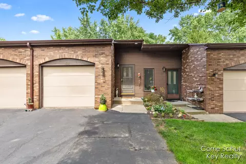 3231 Arrowhead Arms Ct, Grandville, MI 49418