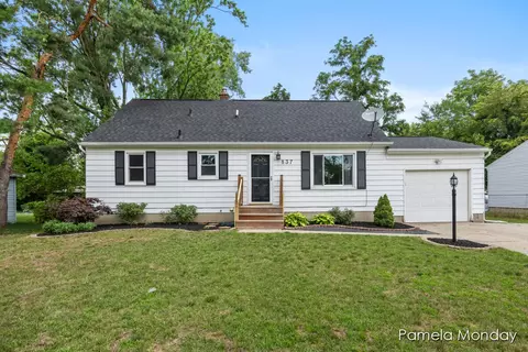837 Diane St SE, Grand Rapids, MI 49508