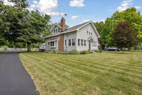 571 Port Sheldon St, Grandville, MI 49418