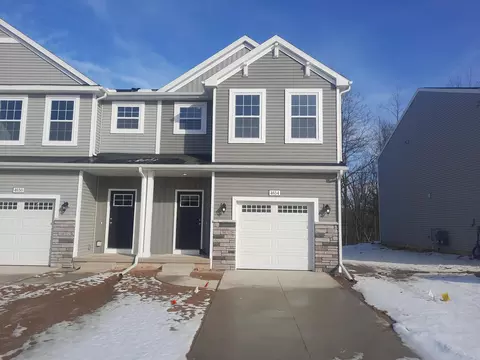 4654 Glen Haven Dr, Kentwood, MI 49512
