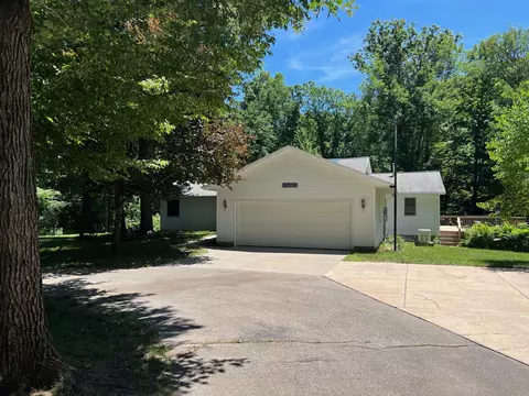 4370 Porter Hollow Dr NE, Rockford, MI 49341