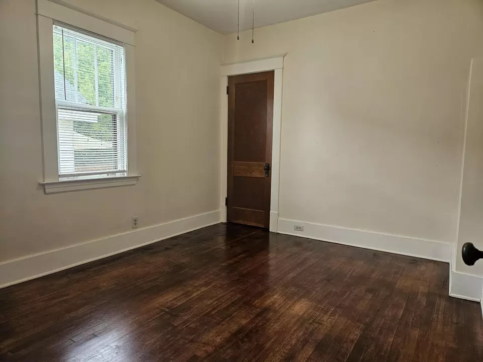  636 Innes St NE, Grand Rapids, MI 49503 photo 10