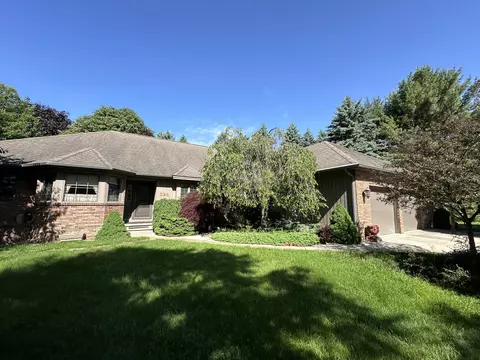 294 Rose Ln, Manistee, MI 49660