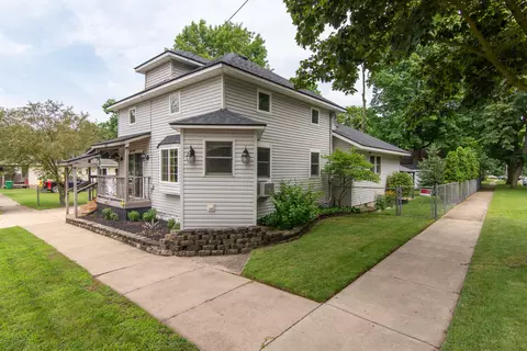 814 E Buck St, Three Rivers, MI 49093 photo 3