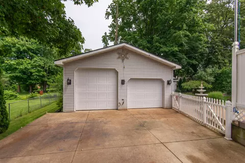 814 E Buck St, Three Rivers, MI 49093 photo 27