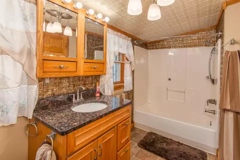 814 E Buck St, Three Rivers, MI 49093 photo 13