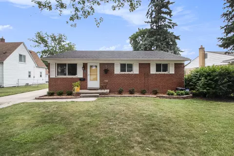 8932 Danzig St, Livonia, MI 48150
