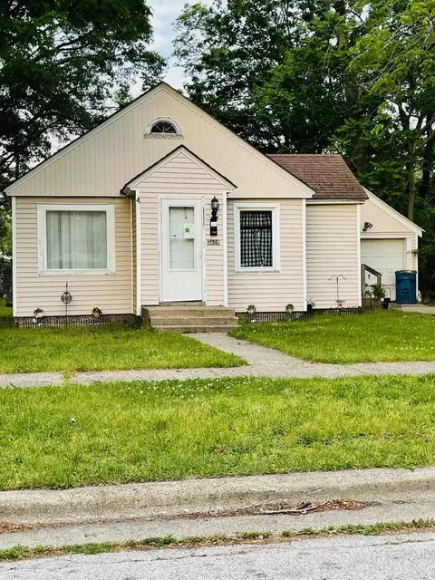 2128 Superior St, Muskegon, MI 49444
