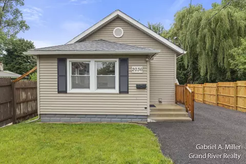 2036 Clyde Park Ave SW, Grand Rapids, MI 49509