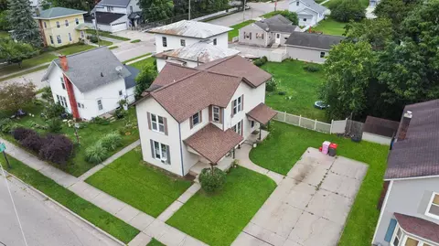 117 N Jefferson St SE, Lowell, MI 49331