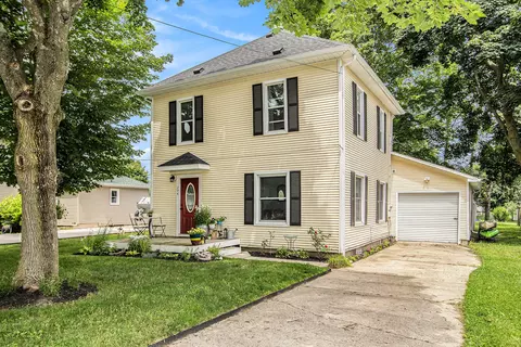 204 W Second St, Scottville, MI 49454