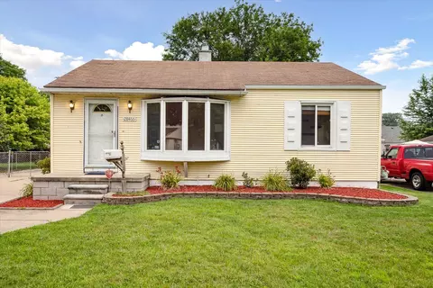 28466 Sheridan St, Garden City, MI 48135