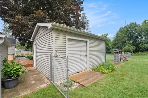 2410 Wallace Dr, Jackson, MI 49203 photo 13