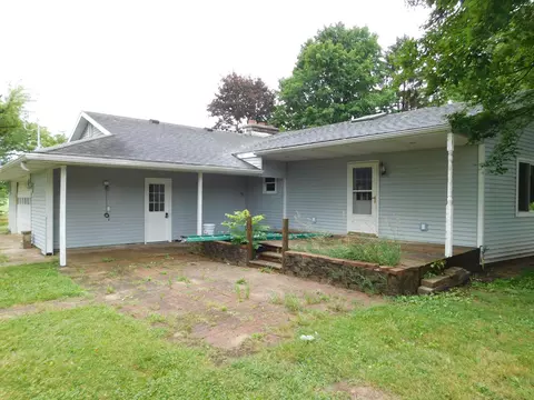 12713 E Baseline Rd, Hickory Corners, MI 49060