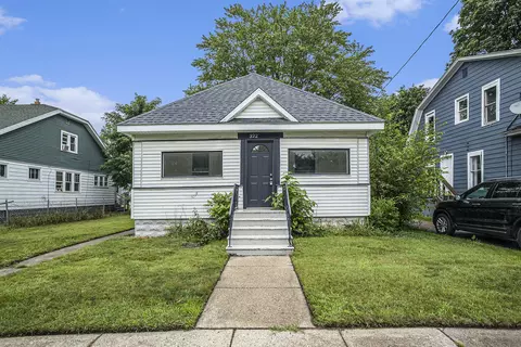 322 W Southern Ave, Muskegon, MI 49441