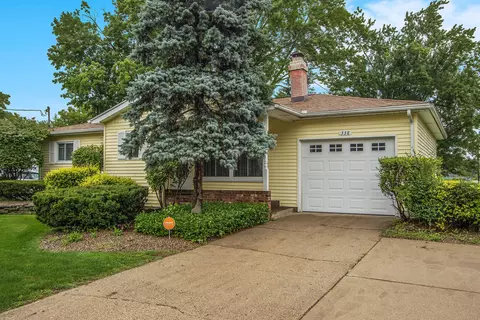 338 N 28th St, Springfield, MI 49037 photo 3
