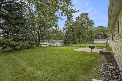 338 N 28th St, Springfield, MI 49037 photo 27