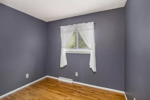 338 N 28th St, Springfield, MI 49037 photo 17