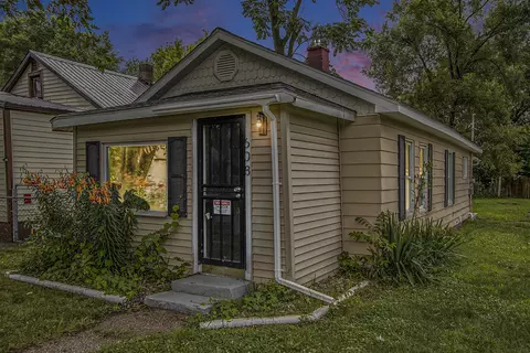 608 Fenimore Ave, Kalamazoo, MI 49048