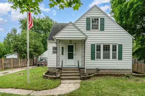 2132 Cass Rd, Bay City, MI 48708