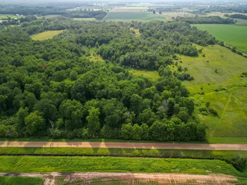 74 S Acres S Croswell Ave, Newaygo, MI 49337