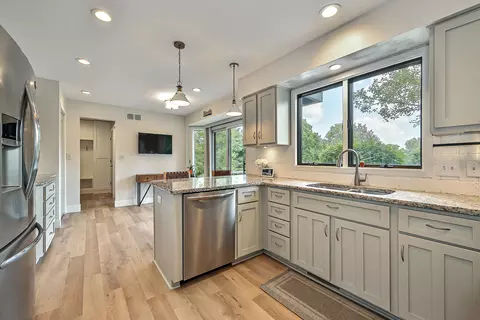 3077 Textile Rd, Saline, MI 48176 photo 8