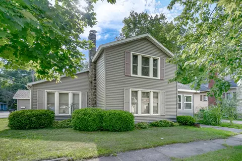 110 N North St, Otsego, MI 49078
