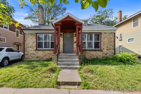 940 Alexander St SE, Grand Rapids, MI 49507