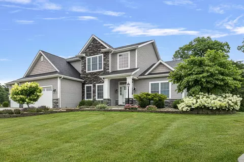 4935 Knollwood Dr, St. Joseph, MI 49085