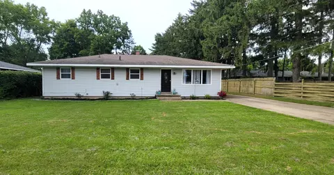 107 Hayton St, Coldwater, MI 49036