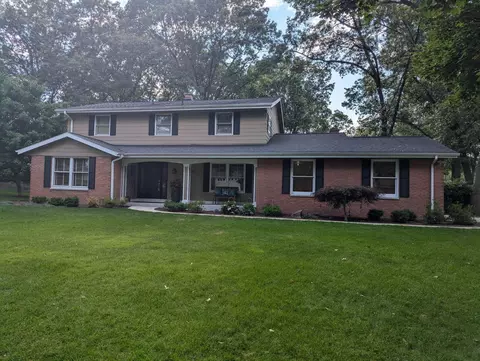 2526 Ridgeview Dr, Kalamazoo, MI 49008