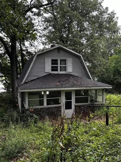 30802 Us-12, Sturgis, MI 49091