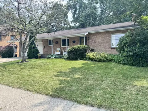 2326 Boston St SE, Grand Rapids, MI 49506