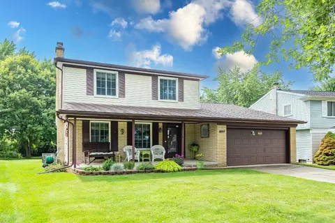 7970 Meadowview Ct, Ypsilanti, MI 48197