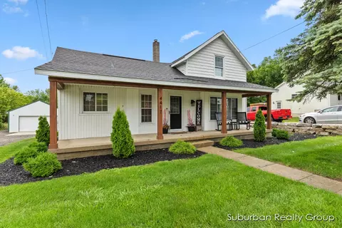 4417 12th St, Wayland, MI 49348