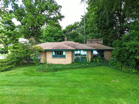 104 Water St, Cassopolis, MI 49031