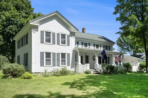 22090 N North Angling Rd, Centreville, MI 49032