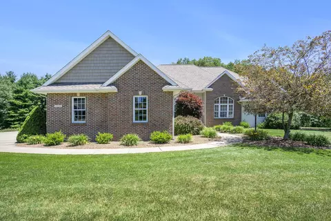 3336 Oakharbor St, Kalamazoo, MI 49009